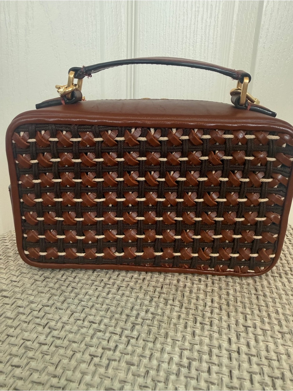 TORY BURCH BRITTEN WOVEN SMALL CASE BAG - Picture 2 of 9